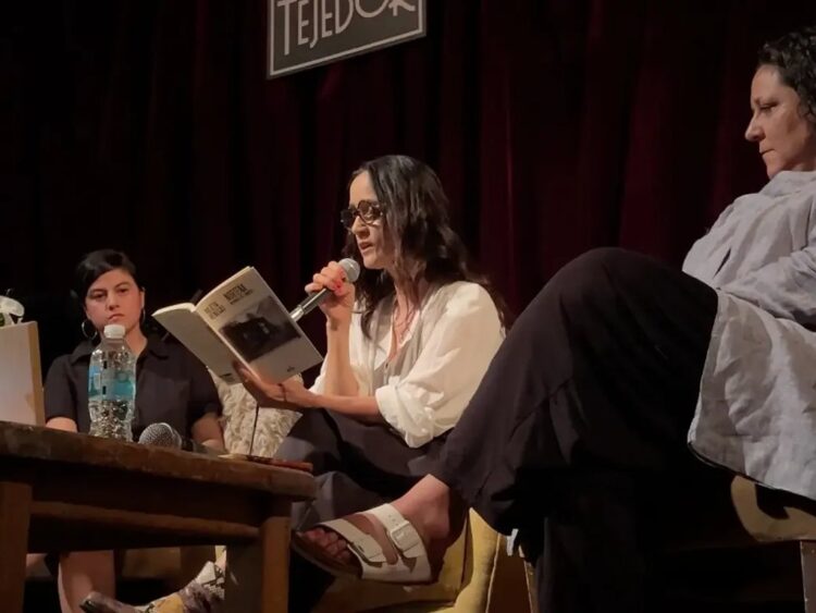 Julieta Venegas presentó “Norteña”, su primer libro, y compartió los recuerdos familiares que inspiraron esta íntima obra. | AMEXI/FOTO: IG @julietavenegasp