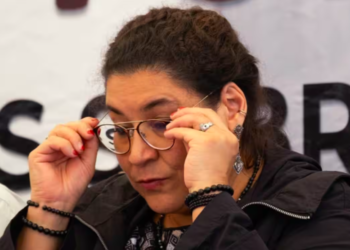 Ni con sus 94 asesores, Lenia Batres da una; por sí sola genera confusión y dislates (Opinión)