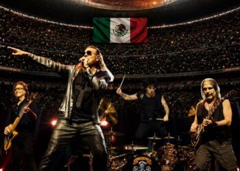 Maná emocionó el medio tiempo del México vs Inglaterra con una versión rockera de El Rey junto a Jaime Camil y Canelo Álvarez. | AMEXI/FOTO: IG @manaoficial