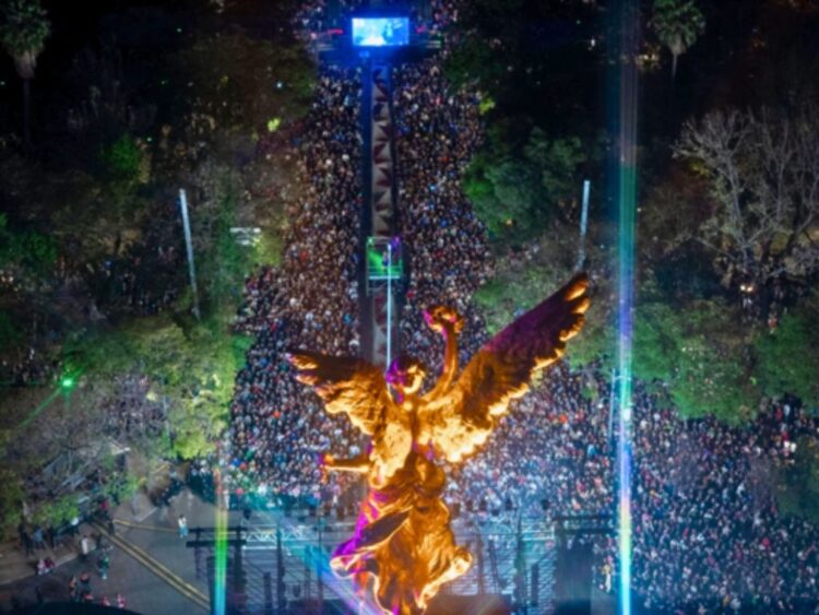 México Mágico 2026 “Aficionados celebran en el Ángel 2026” Fotografía tomada del FB Gobierno Federal