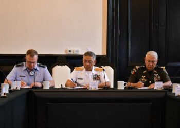Sedena y Marina revisan la cooperación militar con Estados Unidos