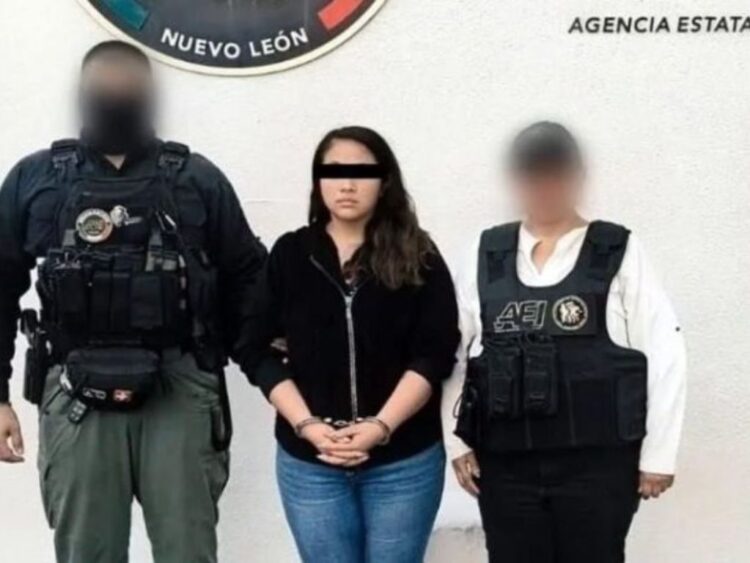 Stephanie Adriana “N” detenida en Chalco por asesinar a su pareja en Nuevo León. AMEXI Foto AEI de Nuevo León