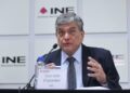 El consejero del INE Uuc-kib Espadas presenta su propuesta de doble boleta electoral