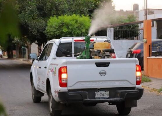 Fumigación y campaña de prevención en municipios