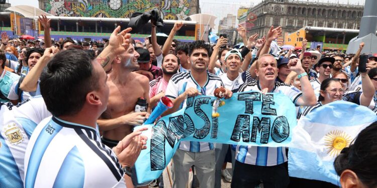 Remontada y festejo argentino en la Ciudad de México