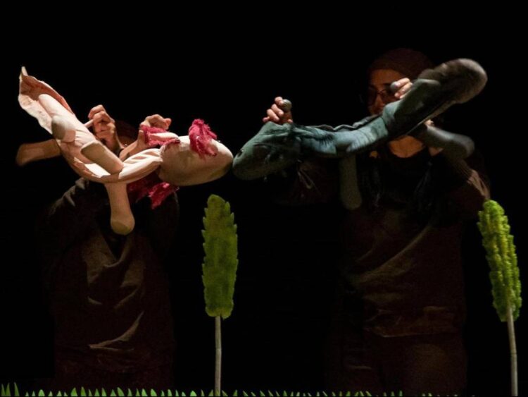 “Ayólotl: corazón de agua” lleva la crisis ambiental de Xochimilco al teatro de títeres