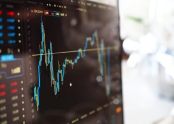 Economía mexicana enfrenta riesgo de nueva moderación
