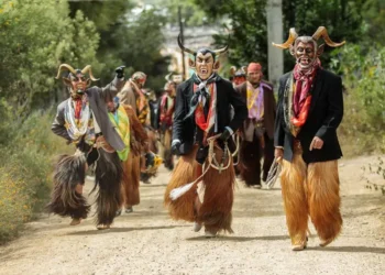 Danza de los Diablos de Chichihuitan triunfa en Guelaguetza