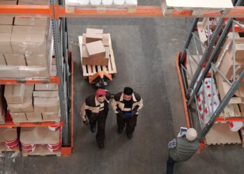 México genera sólo la mitad de empleos requeridos en primer semestre 2026