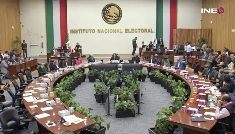 INE rechaza discutir lineamientos para frenar actos anticipados de precampañas