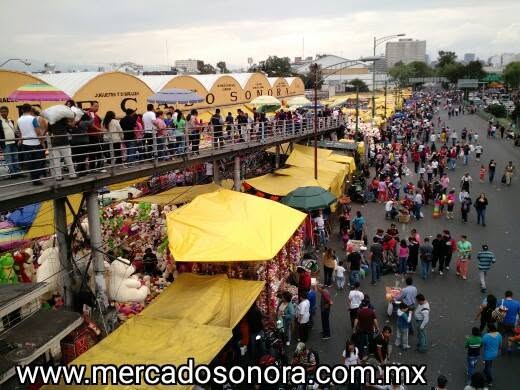 En el mercado de Sonora ahora los vendedores han transformado sus locales y ofrecen alimento, correas, camas y juguetes. AMEXI/FOTO/ https://www.facebook.com/mercadosonoraoficial/?locale=es_LA