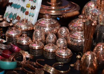 Michoacán es un estado rico en historia, cultura, arte y gastronomía, entre sus principales atractivos se encuentran las artesanías.