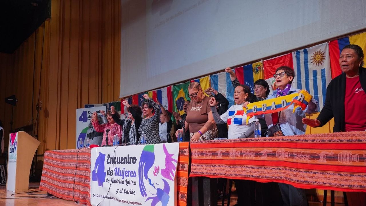 Más de mil 300 mujeres, participan en Encuentro internacional y acuerdan unir sus luchas contra el fascismmo y el imperialismo.