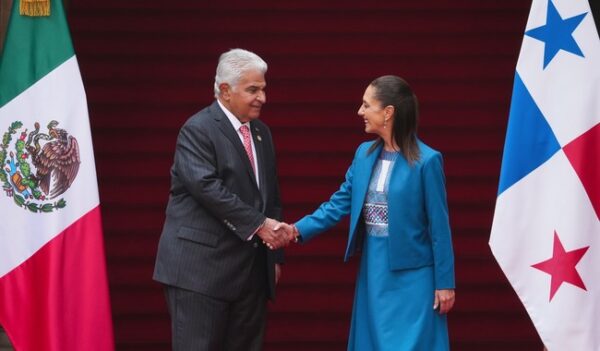 En el Salón Tesorería de Palacio Nacional, Sheinbaum recibe a su homólogo panamemo,