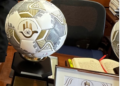 Autoridades son reconocidas por organización ciudadana con el “Balón Mundialista del Observatorio”