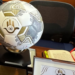 Autoridades son reconocidas por organización ciudadana con el “Balón Mundialista del Observatorio”