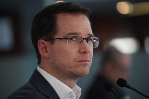 El senador del PAN, Ricardo Anaya exhortó a la ciudadanía a disfrutar del resultado sin poner en riesgo su integridad.