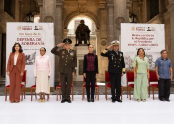 En el Patio de Honor de Palacio Nacional conmemoran el 159 Aniversario de la Restauración de la República