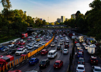 Miércoles de Hoy No Circula: engomado rojo y terminación 3 y 4
