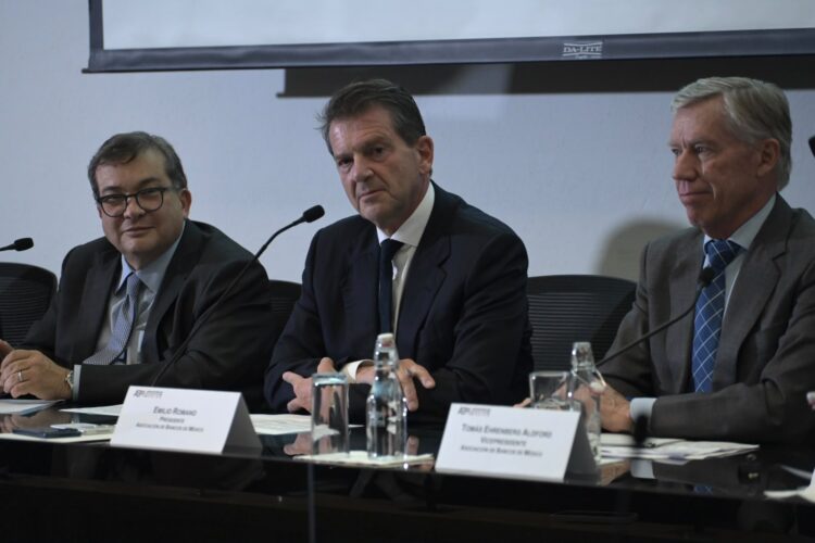 Banca mexicana está sólida; crédito crece y morosidad controlada: ABM