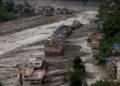 Avalancha de lodo deja cientos de desaparecidos en frontera China-Nepal