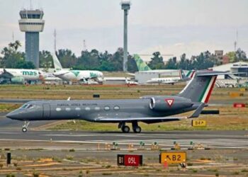 México usa aviones Gulfstream de su Fuerza Aérea para trasladar a asilados políticos