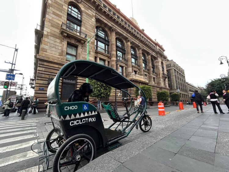 Banxico mejora crecimiento para 2026, pero recorta el de 2027