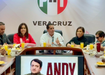 Rosario Robles convoca a alianza opositora rumbo a elecciones de 2027