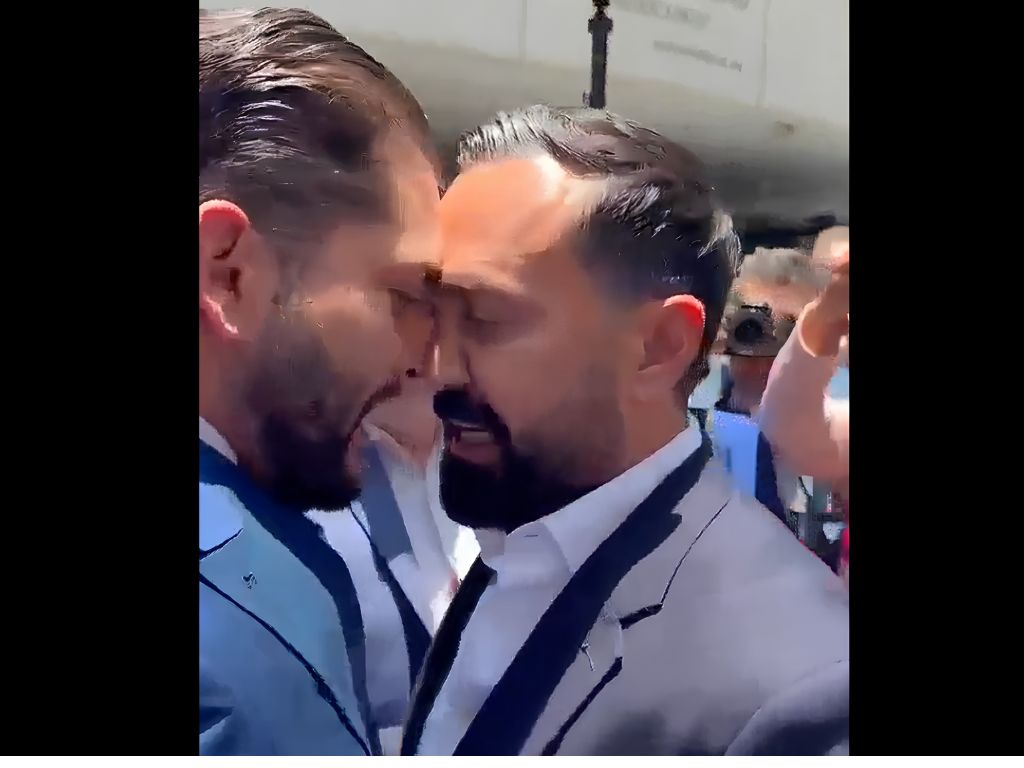 Carlos Gutiérrez y Arturo Ávila. Agarrón. AMEXI Foto