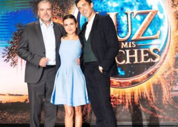 Carlos Moreno confía en Romina Poza y José Pablo Minor para “Luz de mis noches”