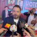 José Eduardo Derbez habla con medios de comunicación sobre su relación con Paola Dalay y asegura que ambos están bien y felices.