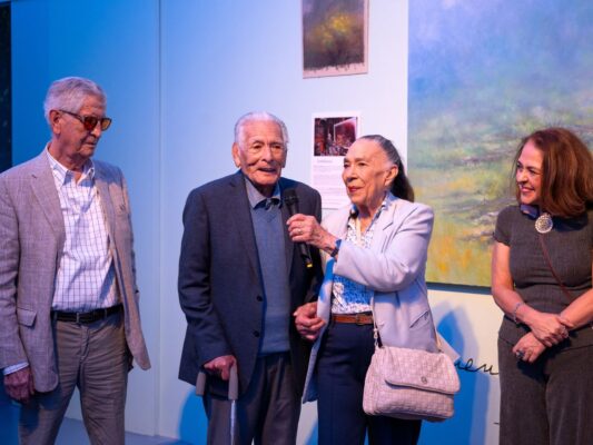 El maestro Héctor Cruz García durante la inauguración de “La poesía de la naturaleza” en el Museo de Historia Natural, exposición que reúne parte de su trayectoria artística y obra inédita.