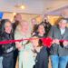 Pedro Montiel, Carla Estrada y Lis Vega durante la inauguración de Urban Flavors, nuevo espacio inspirado en el cine mexicano.