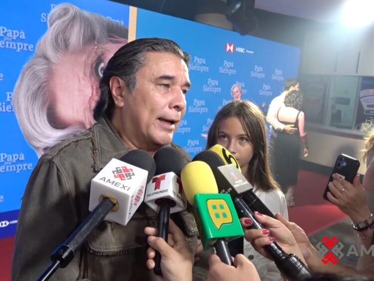 Alejandro Gavira durante un encuentro con medios en el que habló sobre la pérdida de Mauro y el apoyo que brindó a su hijo Alejandro.
