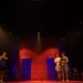 Elenco de la obra “Four Play” durante una escena de la puesta en escena en el Teatro Gilberto Cantón.