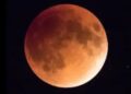 Eclipse parcial de Luna visible desde México durante la noche del 27 de agosto de 2026, con la sombra de la Tierra cubriendo gran parte del disco lunar.