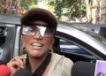 Laura León durante un encuentro con medios, donde habló sobre sus próximos proyectos y su deseo de colaborar musicalmente con Julión Álvarez.