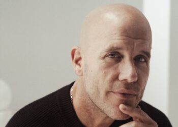 Gian Marco, cantautor peruano que recibirá un homenaje en los La Musa Awards 2026 por su trayectoria como compositor de música latina.