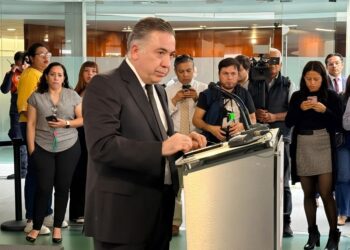 Enrique Inzunza. De vuelta en el Senado.