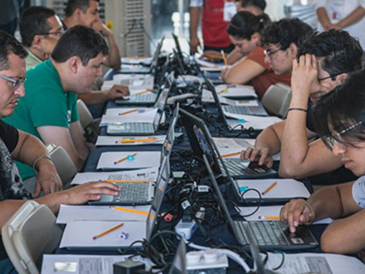 Examen de control de la UNAM. AMEXI Foto UNAM