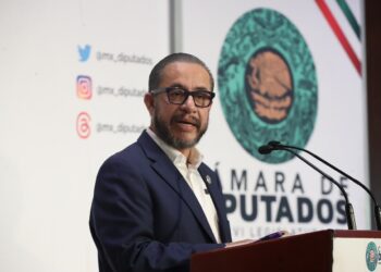 Hugo Eric Flores se va de la Sección Instructora sin resolver desafuero de Alejandro Moreno