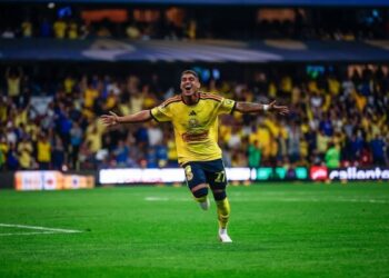 América