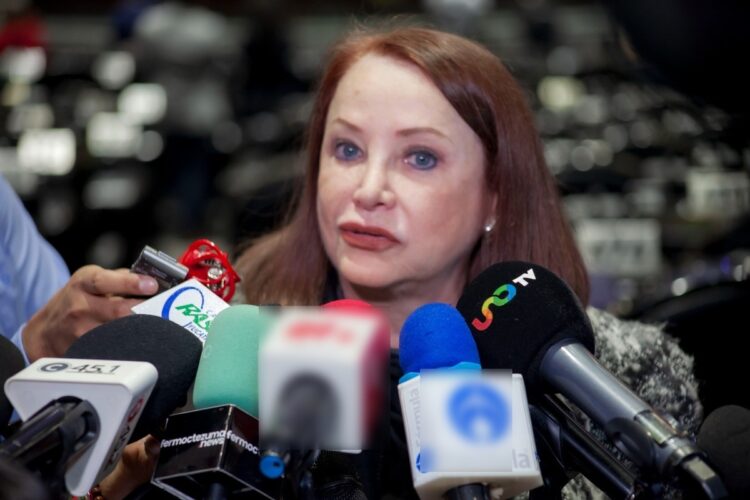 Senado recibe propuesta de Claudia Sheinbaum sobre nacionalidad única