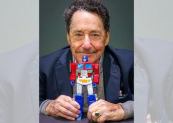 Muere a los 85 años Peter Cullen, la legendaria voz de Optimus Prime en “Transformers”. | AMEXI/FOTO: RRSS