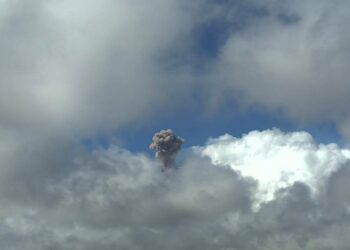El Popocatépetl registró 74 exhalaciones con vapor, gases volcánicos y ceniza durante las últimas 24 horas. | AMEXI/FOTO: Cenapred