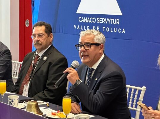 Representante de la Canaco, Fernando Reyes Muñoz, recomienda a las familias planear las compras