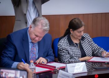 Secihti y AMD firman acuerdo para formar talento en IA y supercómputo en México. AMEXI Foto