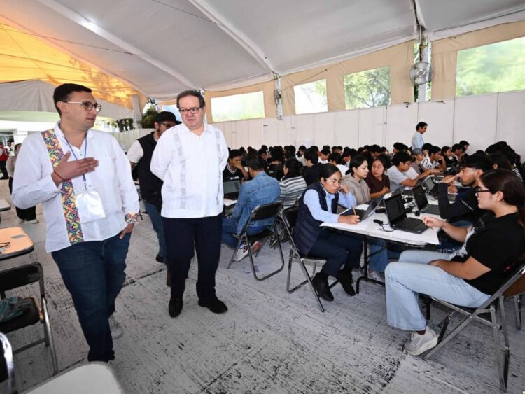 Segunda jornada de examen de control en la UNAM