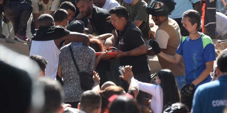 El trabajo “hombro con hombro” en Colombia tras el sismo de 7.4