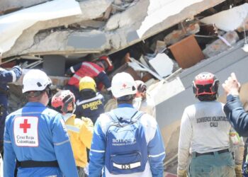 El trabajo “hombro con hombro” en Colombia tras el sismo de 7.4